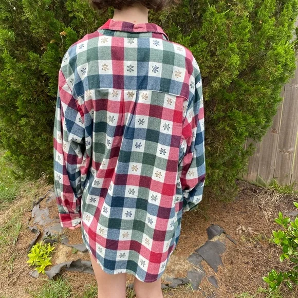 Vintage American Sweetheart Plaid Button-Up Shirt in Red, Green, and White - Picture 5 of 8